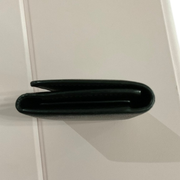 Saint Laurent Black Leather Key Case - Picture 5 of 12